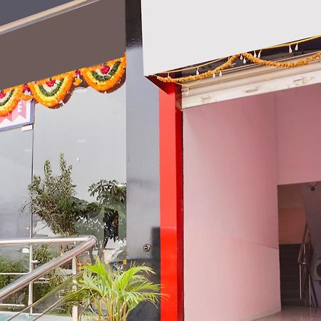 Super Collection O Chandan Nagar Kharadi Formerly Kharadi Inn Pune Exterior foto