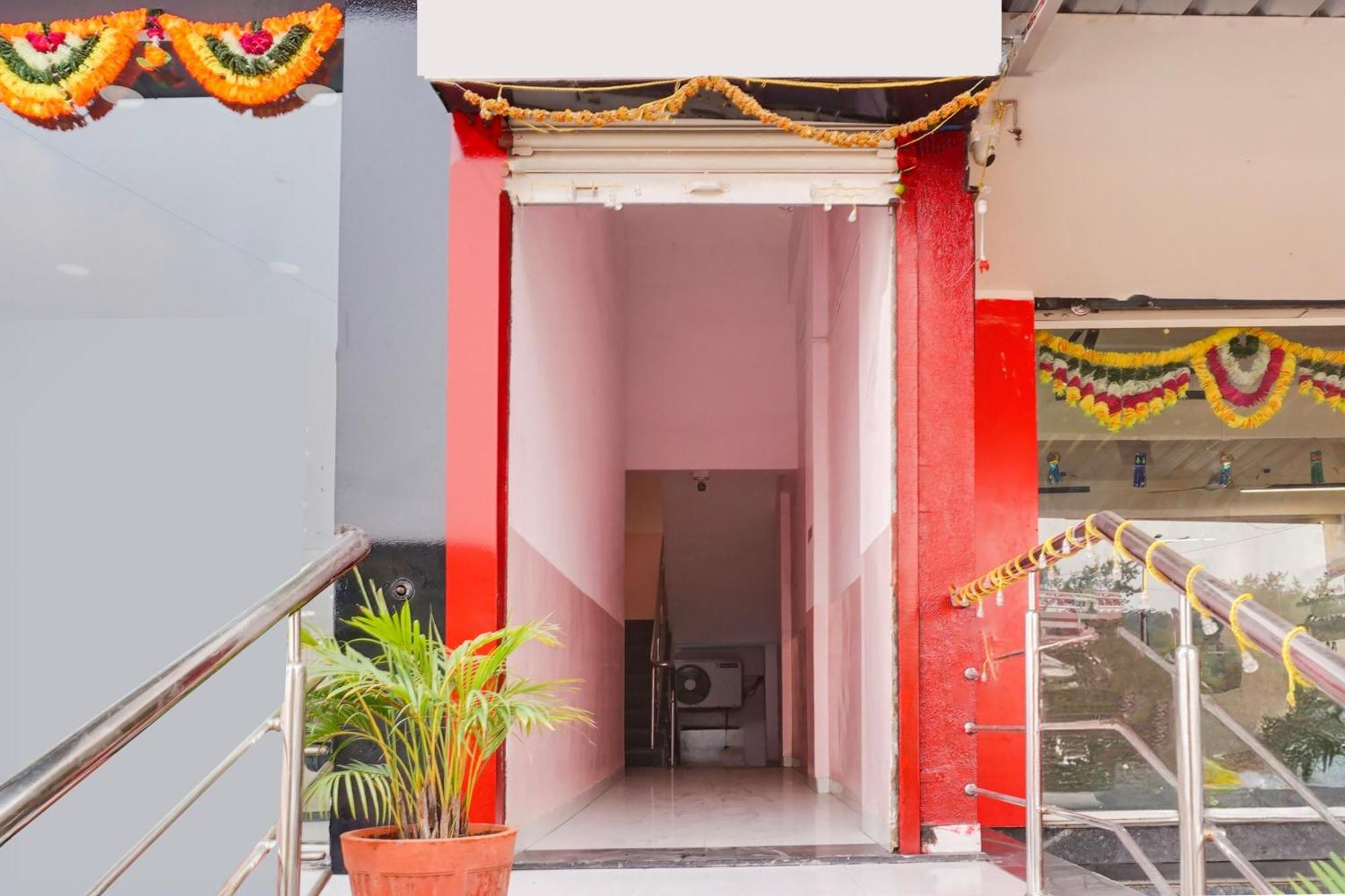 Super Collection O Chandan Nagar Kharadi Formerly Kharadi Inn Pune Exterior foto