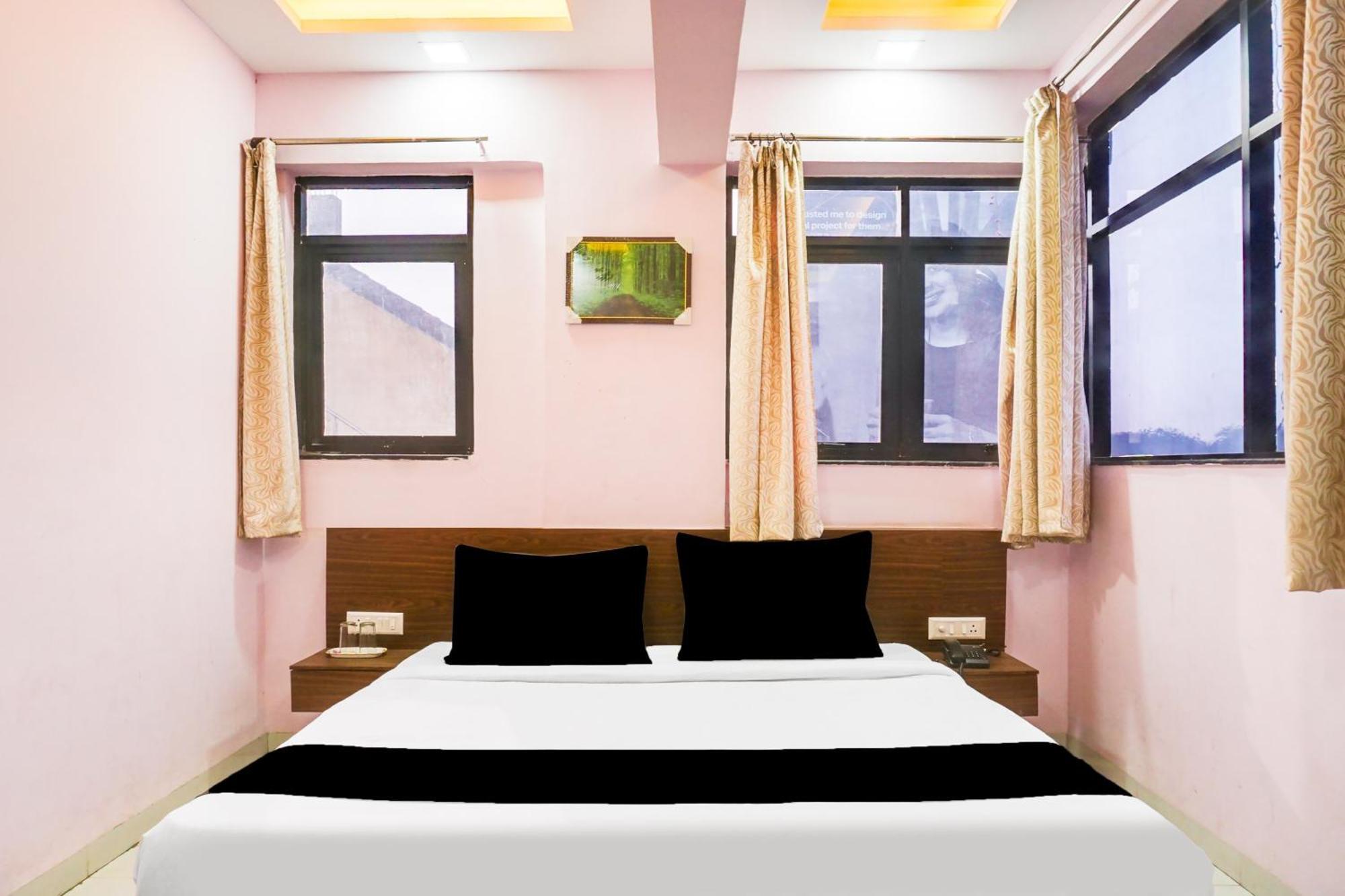 Super Collection O Chandan Nagar Kharadi Formerly Kharadi Inn Pune Exterior foto